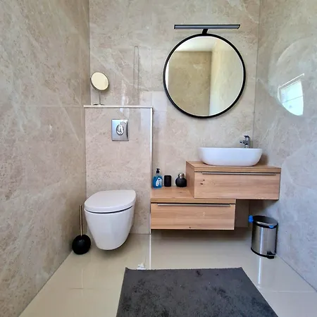 4 Gentlemen Villas With Private Jacuzzi Novalja Exterior photo