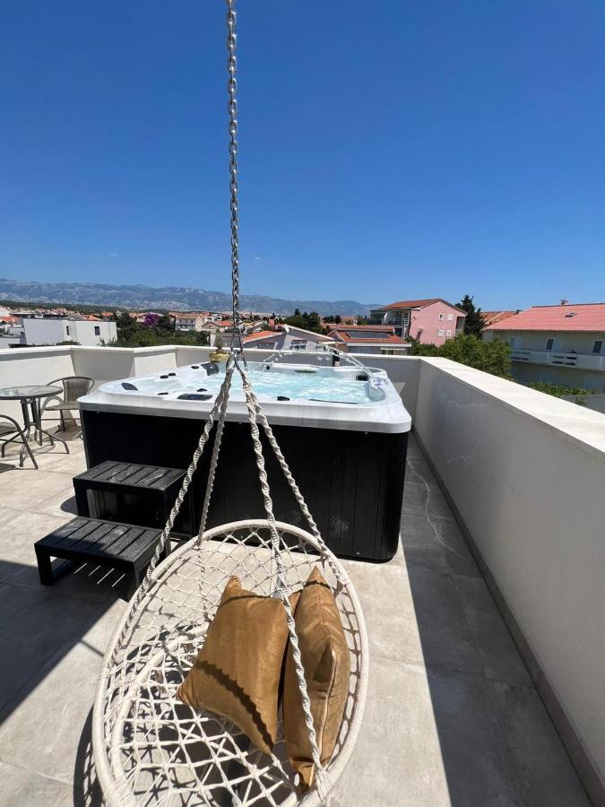 Villa 4 Gentlemen With Private Jacuzzi