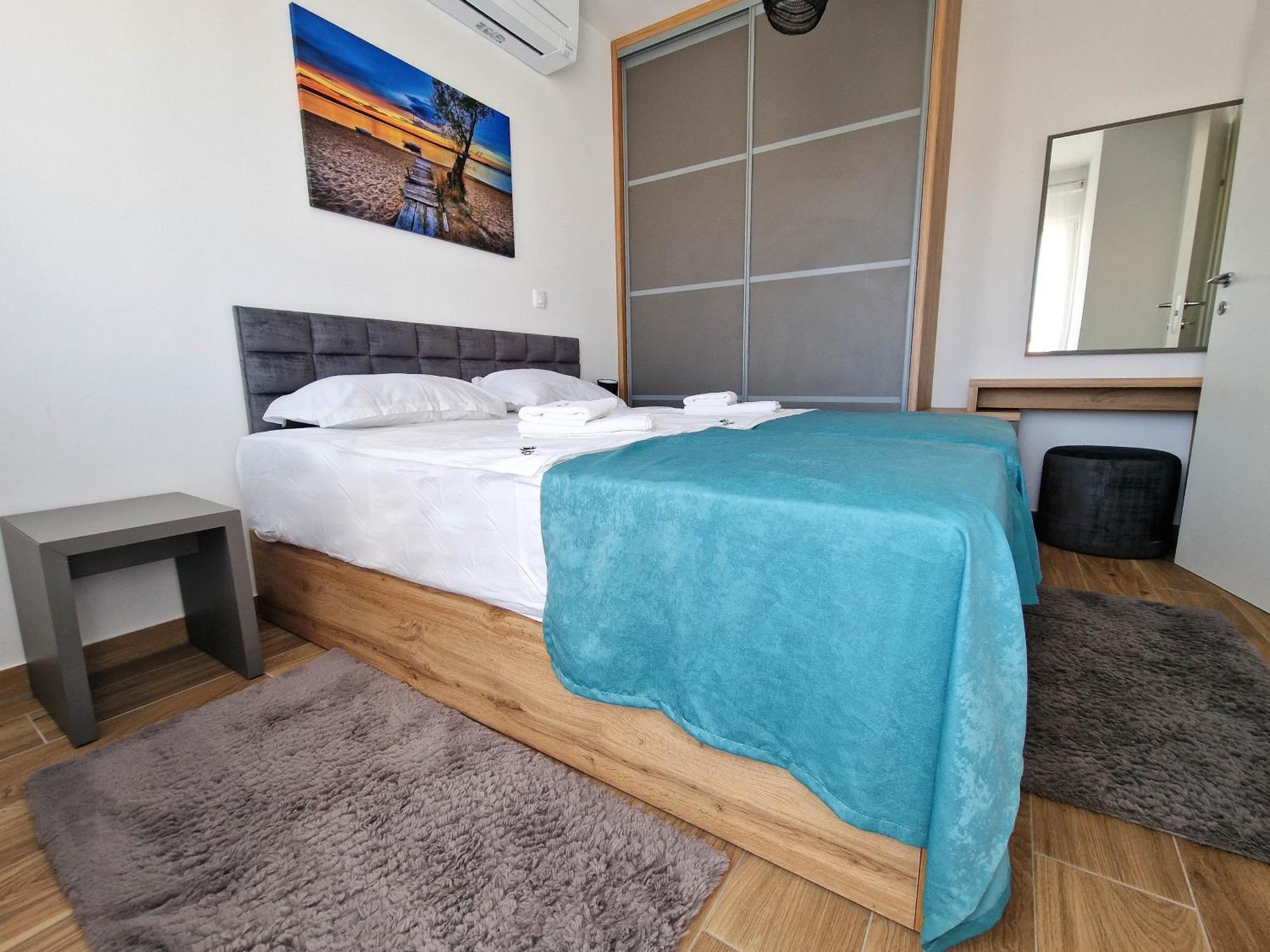 4 Gentlemen With Private Jacuzzi Villa Novalja