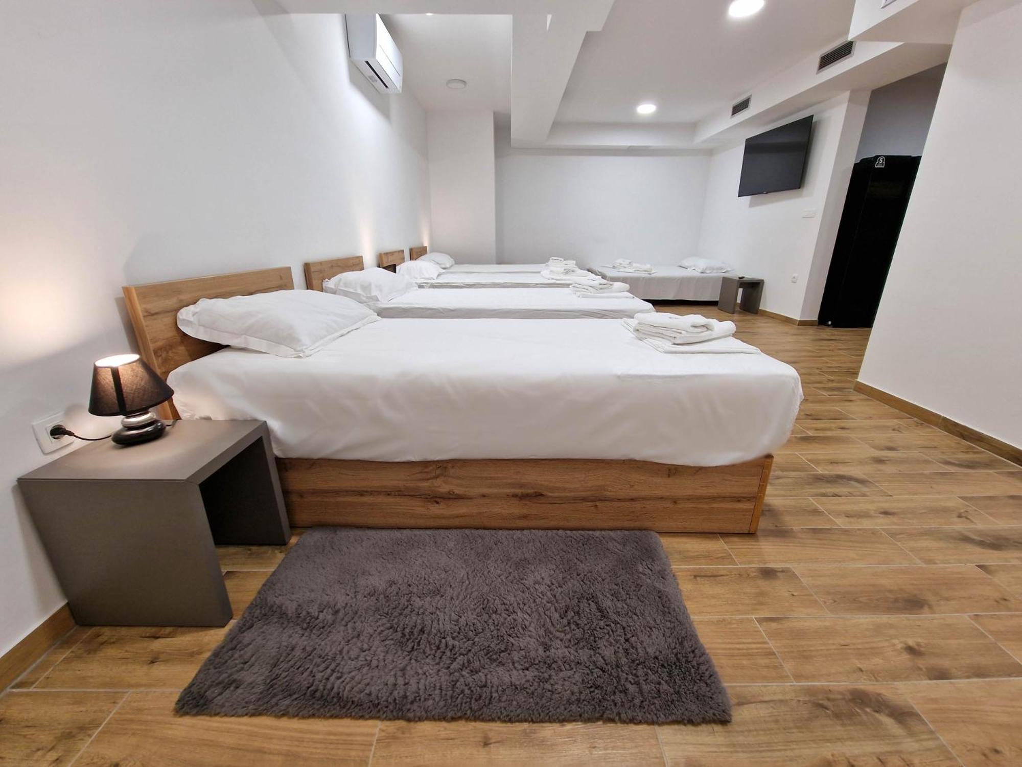 Villa 4 Gentlemen With Private Jacuzzi Novalja